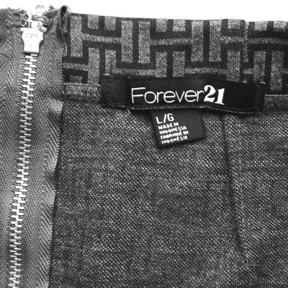 Mini skirt - Picture 3 of 4